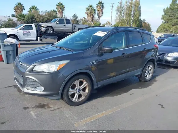 1FMCU0GX3GUB72977 2016 FORD ESCAPE - Image 2