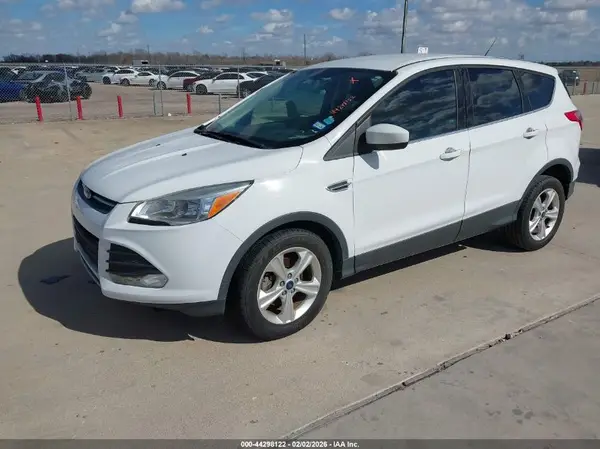 1FMCU0GX4GUA28841 2016 FORD ESCAPE - Image 2