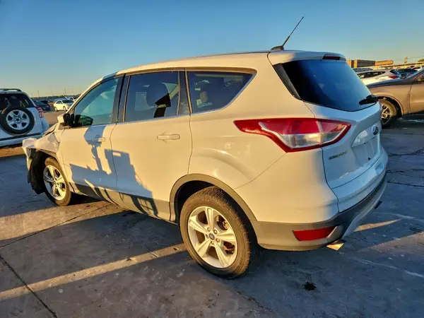 1FMCU0GX4GUA66523 2016 FORD ESCAPE - Image 2