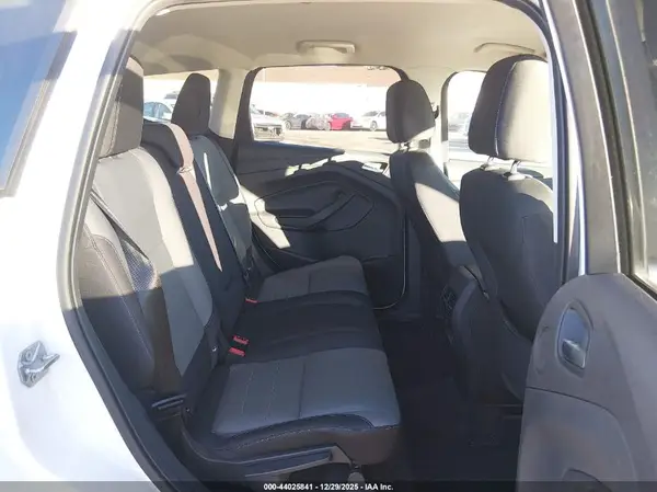 1FMCU0GX4GUB24162 2016 FORD ESCAPE - Image 8