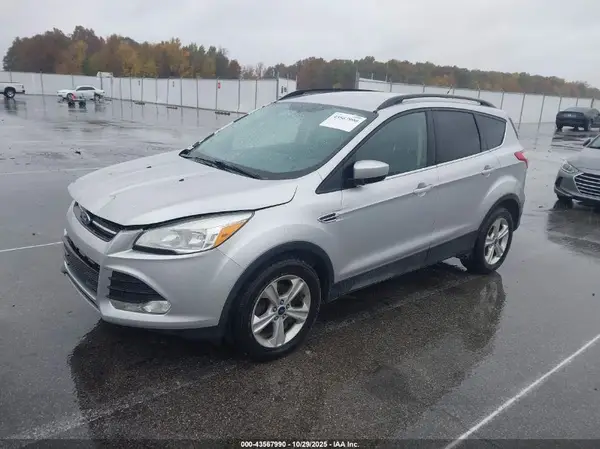 1FMCU0GX4GUB57338 2016 FORD ESCAPE - Image 2