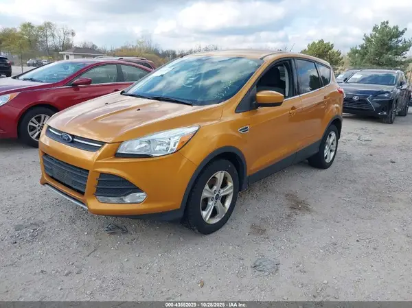1FMCU0GX5GUA08209 2016 FORD ESCAPE - Image 2