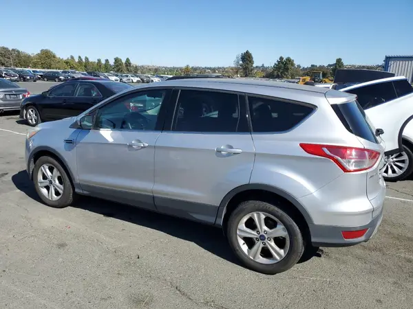 1FMCU0GX5GUA30064 2016 FORD ESCAPE - Image 2