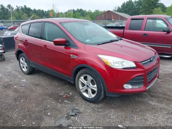 1FMCU0GX5GUA82424 2016 FORD ESCAPE - Image 1