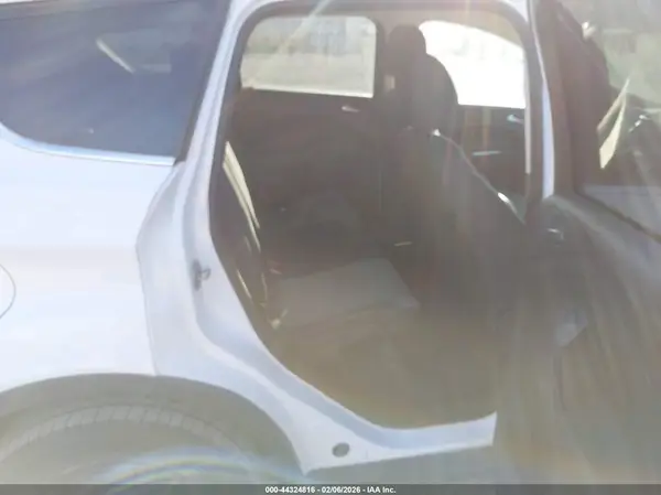 1FMCU0GX5GUB04583 2016 FORD ESCAPE - Image 8