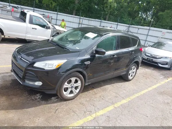 1FMCU0GX5GUB75749 2016 FORD ESCAPE - Image 2