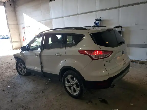 1FMCU0GX6GUA28551 2016 FORD ESCAPE - Image 2