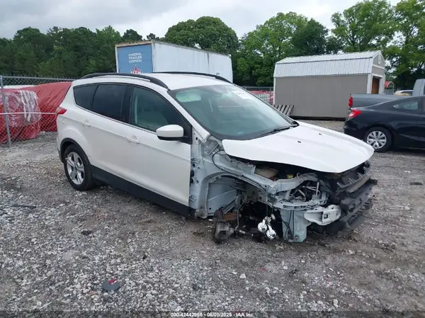 1FMCU0GX6GUB45966 2016 FORD ESCAPE - Image 1