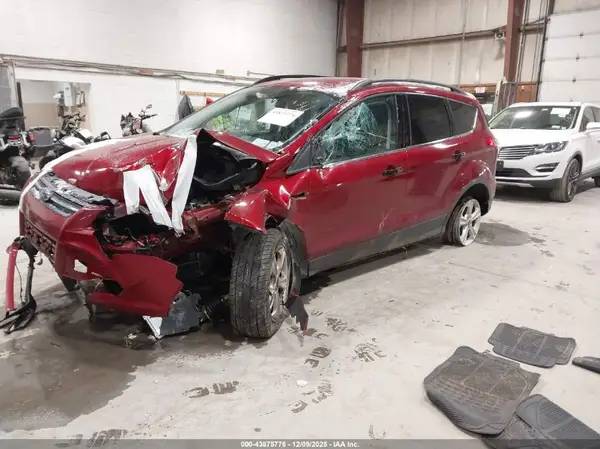 1FMCU0GX6GUB69703 2016 FORD ESCAPE - Image 2