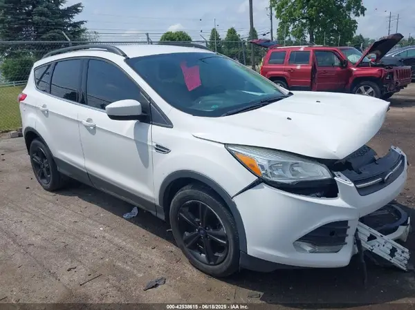1FMCU0GX7GUB70522 2016 FORD ESCAPE - Image 1