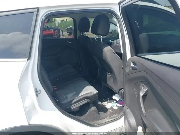 1FMCU0GX7GUB70522 2016 FORD ESCAPE - Image 8