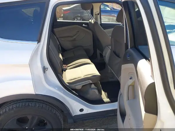 1FMCU0GX8GUA03814 2016 FORD ESCAPE - Image 8
