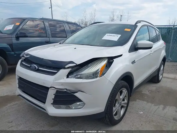 1FMCU0GX8GUA36974 2016 FORD ESCAPE - Image 2