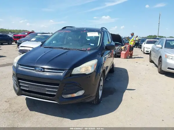 1FMCU0GX8GUA38742 2016 FORD ESCAPE - Image 2