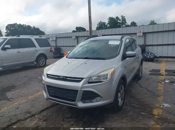 1FMCU0GX8GUA60000 2016 FORD ESCAPE - Image 2
