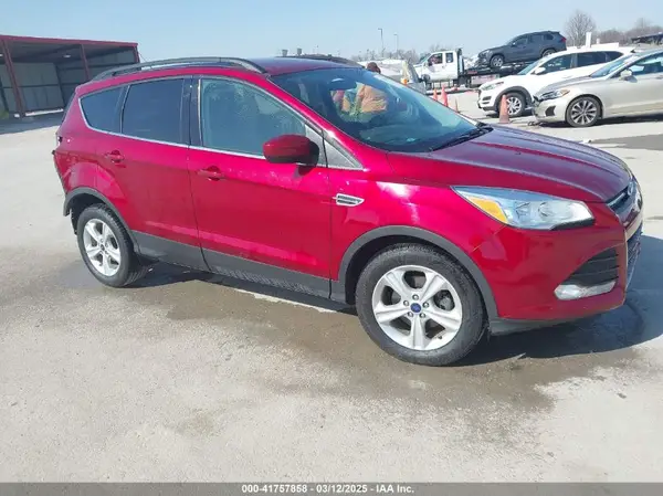 1FMCU0GX8GUA95264 2016 FORD ESCAPE - Image 1