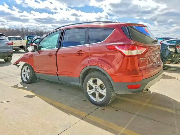 1FMCU0GX8GUB13567 2016 FORD ESCAPE - Image 2