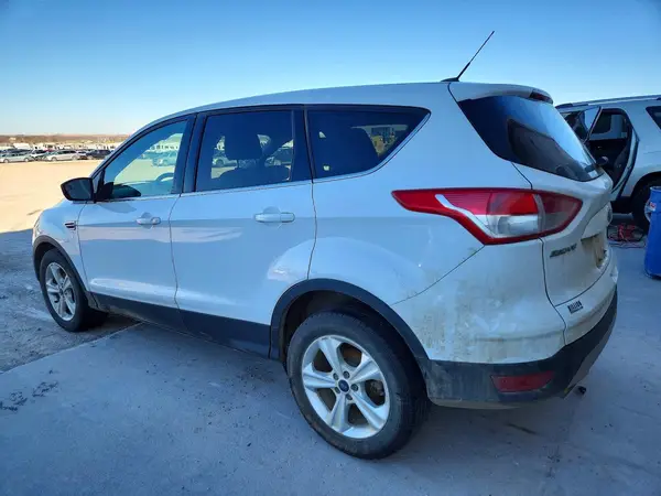 1FMCU0GX8GUB83117 2016 FORD ESCAPE - Image 2