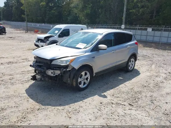 1FMCU0GX8GUB83800 2016 FORD ESCAPE - Image 2