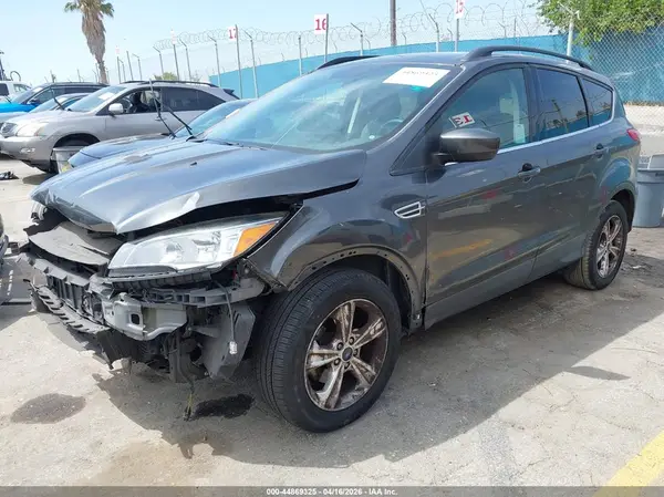 1FMCU0GX8GUB99317 2016 FORD ESCAPE - Image 2
