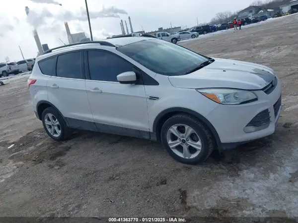 1FMCU0GX8GUC30713 2016 FORD ESCAPE - Image 1