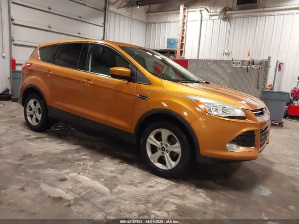 1FMCU0GX9GUA08715 2016 FORD ESCAPE - Image 1