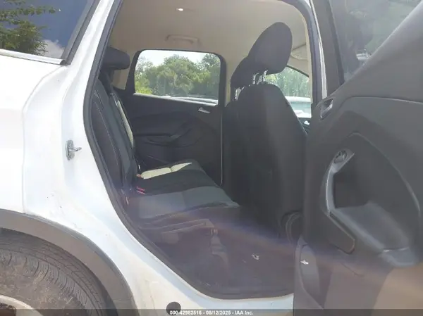 1FMCU0GX9GUA28379 2016 FORD ESCAPE - Image 8