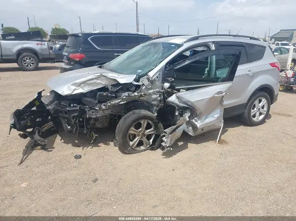 1FMCU0GX9GUB36582 2016 FORD ESCAPE - Image 2