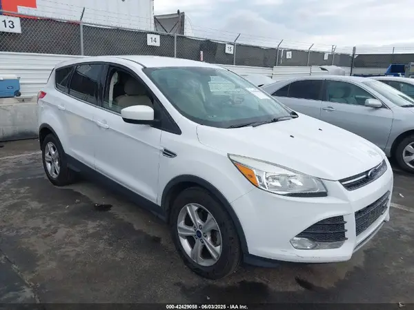 1FMCU0GX9GUB99648 2016 FORD ESCAPE - Image 1