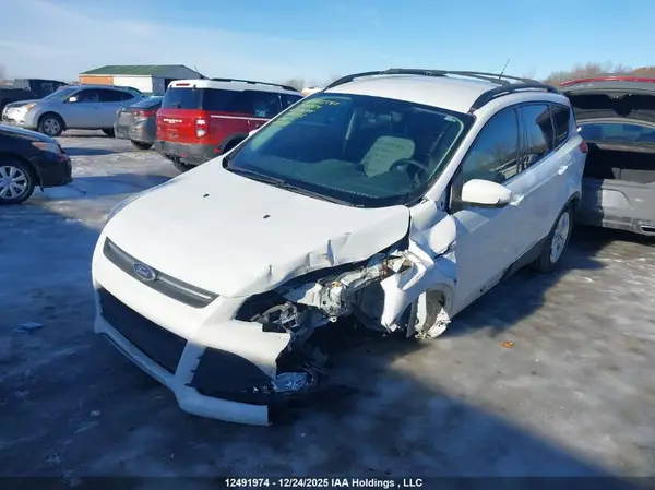 1FMCU0GXXGUA41352 2016 FORD ESCAPE - Image 2