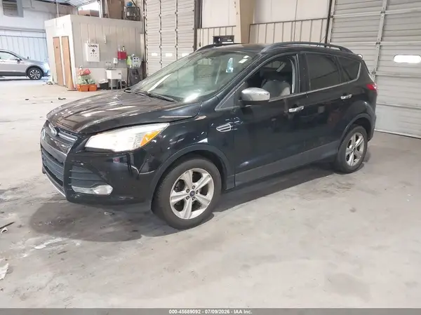 1FMCU0GXXGUA59592 2016 FORD ESCAPE - Image 2