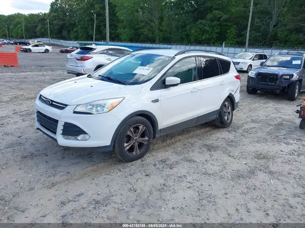1FMCU0GXXGUA64789 2016 FORD ESCAPE - Image 2
