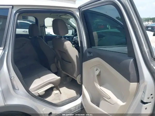 1FMCU0GXXGUB20777 2016 FORD ESCAPE - Image 8