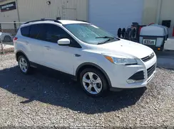 1FMCU0GXXGUB30810 2016 FORD ESCAPE