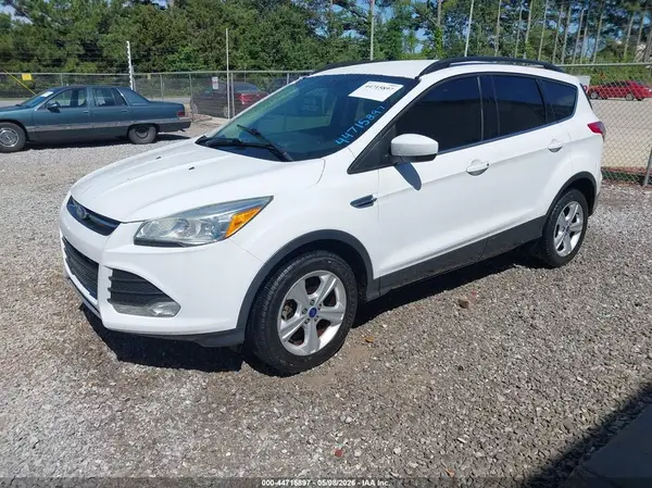 1FMCU0GXXGUB30810 2016 FORD ESCAPE - Image 2