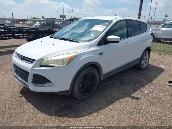 1FMCU0GXXGUB82194 2016 FORD ESCAPE - Image 2