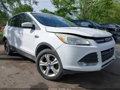1FMCU0GXXGUC13900 2016 FORD ESCAPE