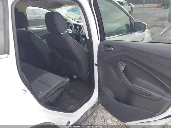 1FMCU0GXXGUC50106 2016 FORD ESCAPE - Image 8