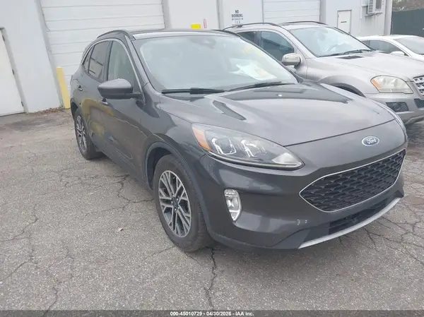 1FMCU0H61LUC18712 2020 FORD ESCAPE - Image 1