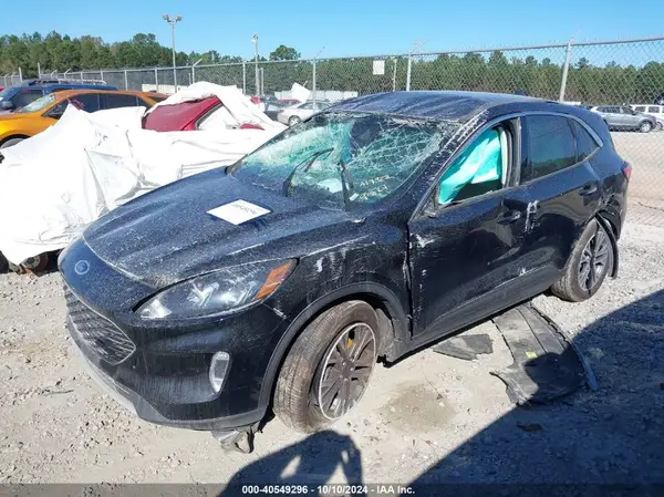 1FMCU0H62NUA17923 2022 FORD ESCAPE - Image 2