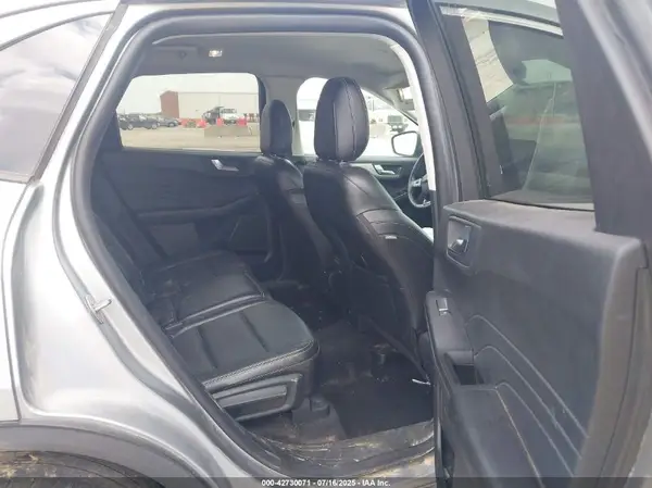 1FMCU0H62NUA18120 2022 FORD ESCAPE - Image 8