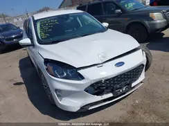 1FMCU0H62NUA96154 2022 FORD ESCAPE