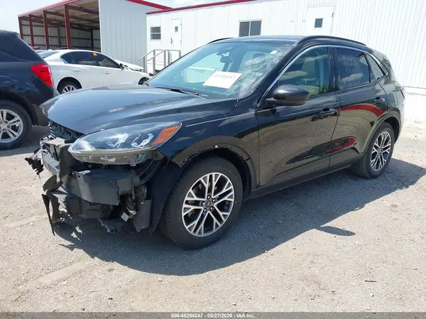 1FMCU0H63LUA25946 2020 FORD ESCAPE - Image 2