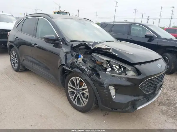 1FMCU0H63LUA31648 2020 FORD ESCAPE - Image 1