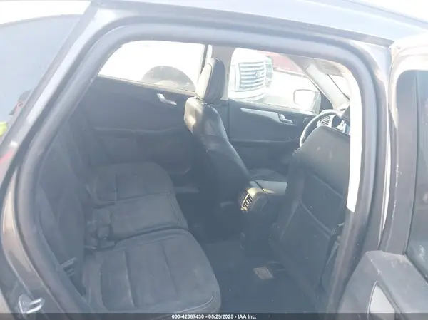 1FMCU0H63LUA75262 2020 FORD ESCAPE - Image 8