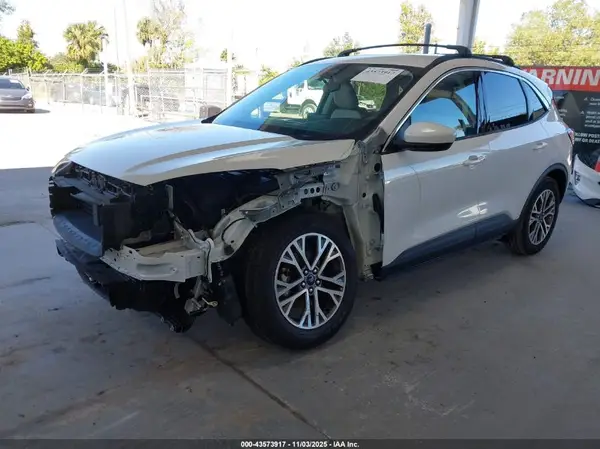 1FMCU0H63NUA81453 2022 FORD ESCAPE - Image 2