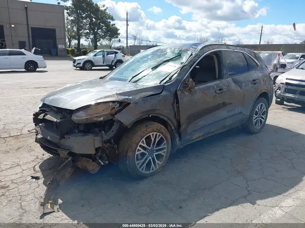 1FMCU0H64LUB17986 2020 FORD ESCAPE - Image 2