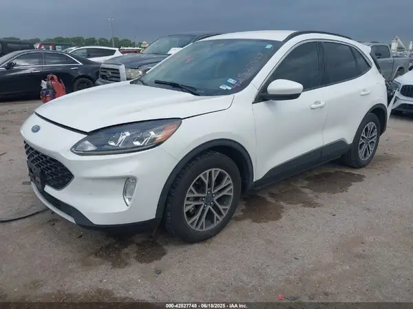 1FMCU0H64LUB23965 2020 FORD ESCAPE - Image 2