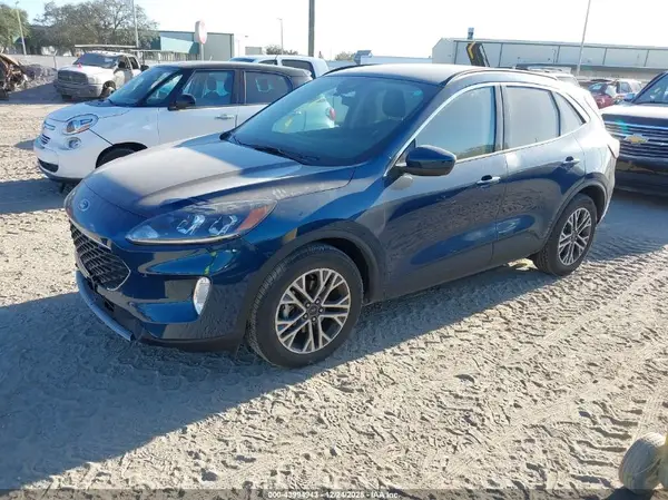 1FMCU0H64LUC06313 2020 FORD ESCAPE - Image 2