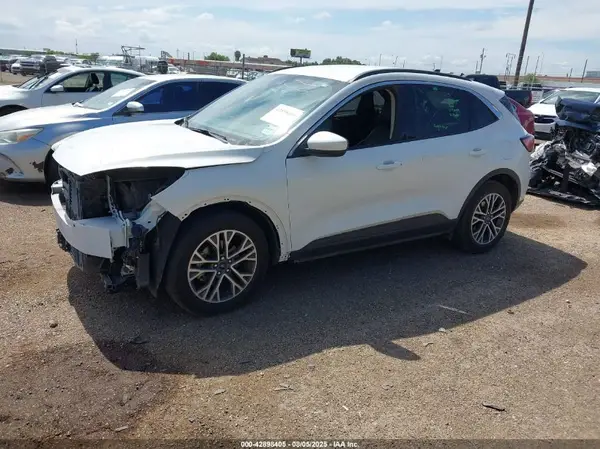 1FMCU0H65LUB02221 2020 FORD ESCAPE - Image 2